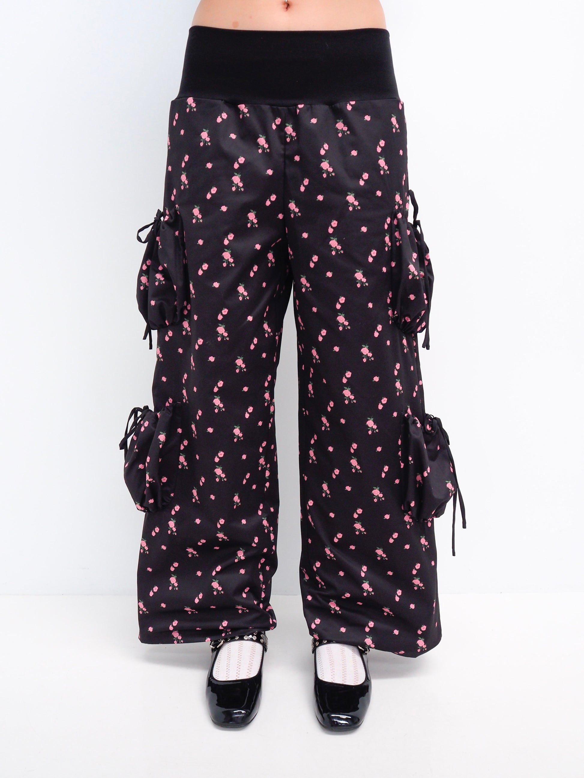 Yuki Pant - Black Floral